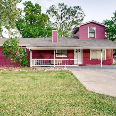 Aggie Game Day Retreat About 1 Mi To Texas A And M! Villa Bryan Exterior photo